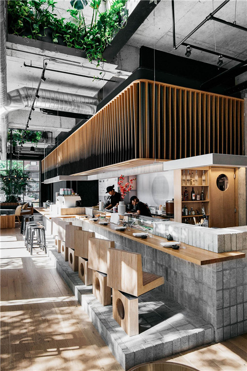 华体会入口装饰：餐厅装修案例——天然材料的古朴与优雅